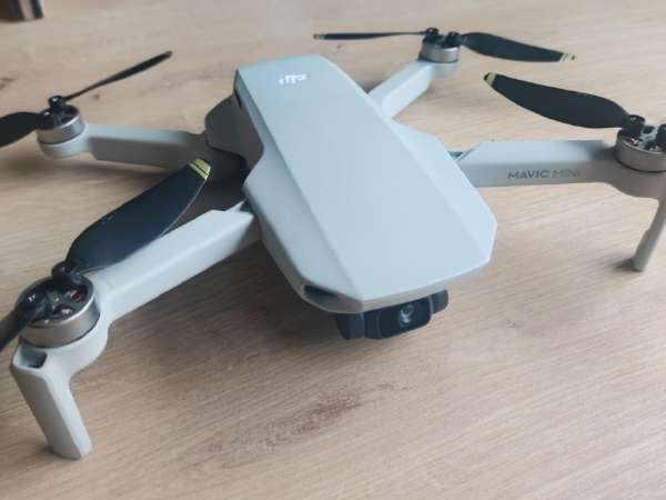 トイラジコン DJI Mavic Mini Fly more combo DJI Mavic Mini Fly More Combo - buy at Digitec