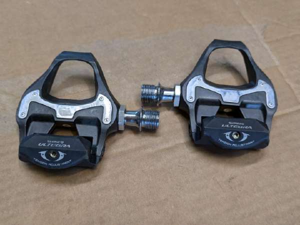 SHIMANO - アルテグラ PD6800 Shimano Ultegra PD-6800 Carbon Fiber Clipless Road Pedals