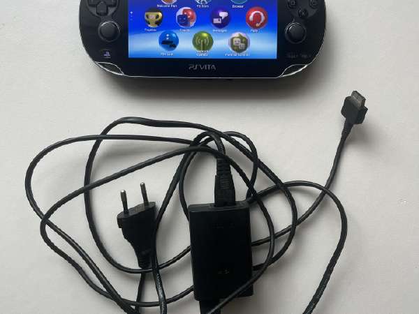 PlayStation Vita - kangyun ULTRA RARE Sony PlayStation Vita 3G/Wi-Fi 512MB Handheld
