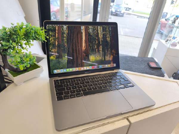 Apple MacBook Pro 13インチ 2020 core i5 Amazon.com: Apple 2020 MacBook Pro with 2.0GHz Intel Core i5