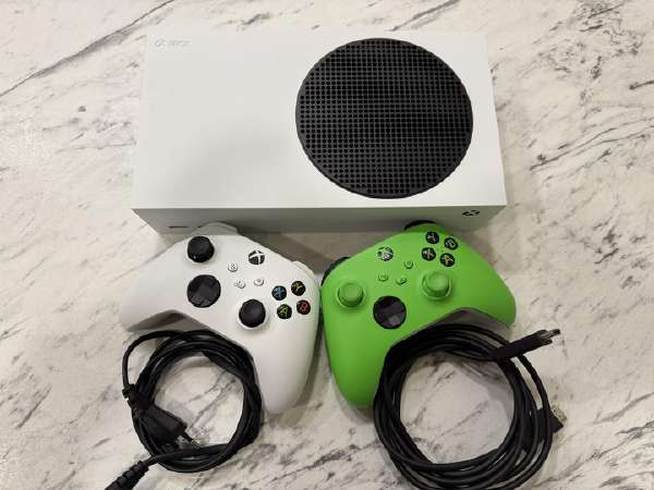 その他 Xbox Series S 512GB Amazon.com: Microsoft NewXbox Series S 512GB SSD All-Digital