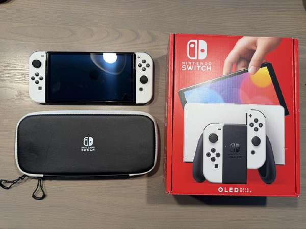 Nintendo Switch NINTENDO SWITCH JOY-CON… Nintendo-Switch-Joy-Con-L-R-