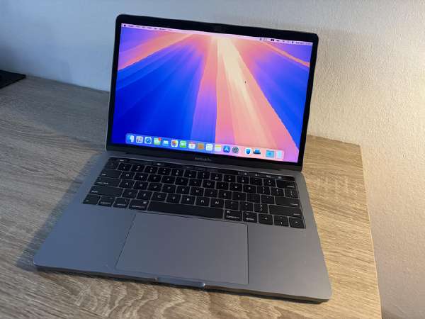 macbook pro 13 2018 skelbimai - Skelbiu.lt