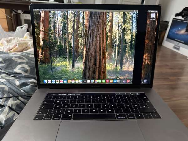 macbook pro 15 2017 skelbimai - Skelbiu.lt