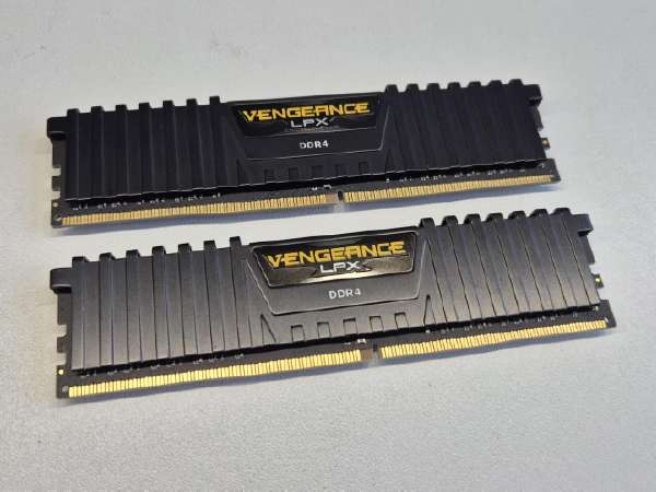 ddr4 16gb 2x8gb skelbimai - Skelbiu.lt
