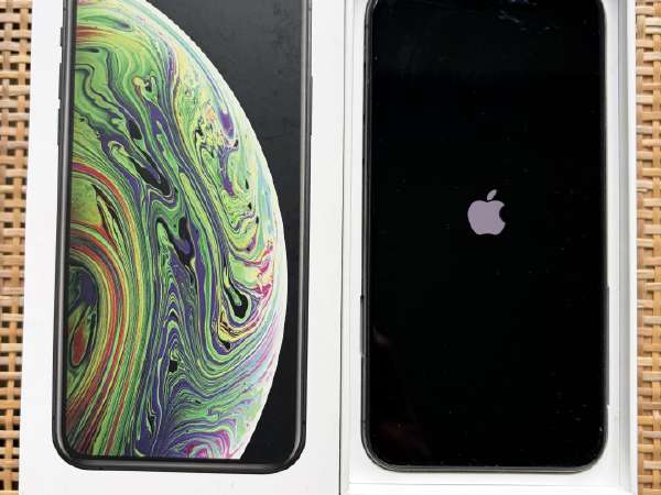 Apple iPhone XS ブラック iPhone XS｜価格比較・最新情報 - 価格.com