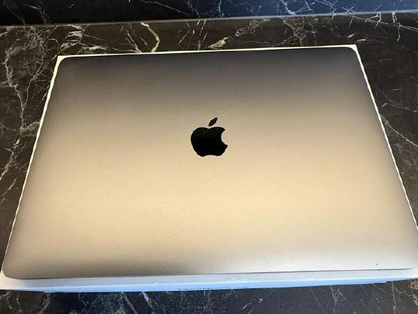 MacBook本体 MacBook Air (Retina, 13-inch, 2020) MacBook Air 13