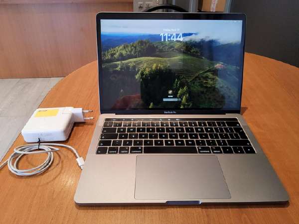 macbook pro a2159 skelbimai - Skelbiu.lt