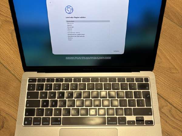 MacBook本体 Apple MacBook Air (M1, 8GB) MacBook Air 13