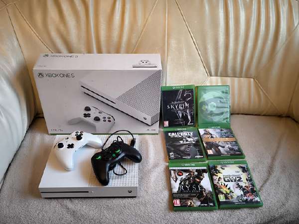 Xbox One X microsoft - Skelbiu.lt