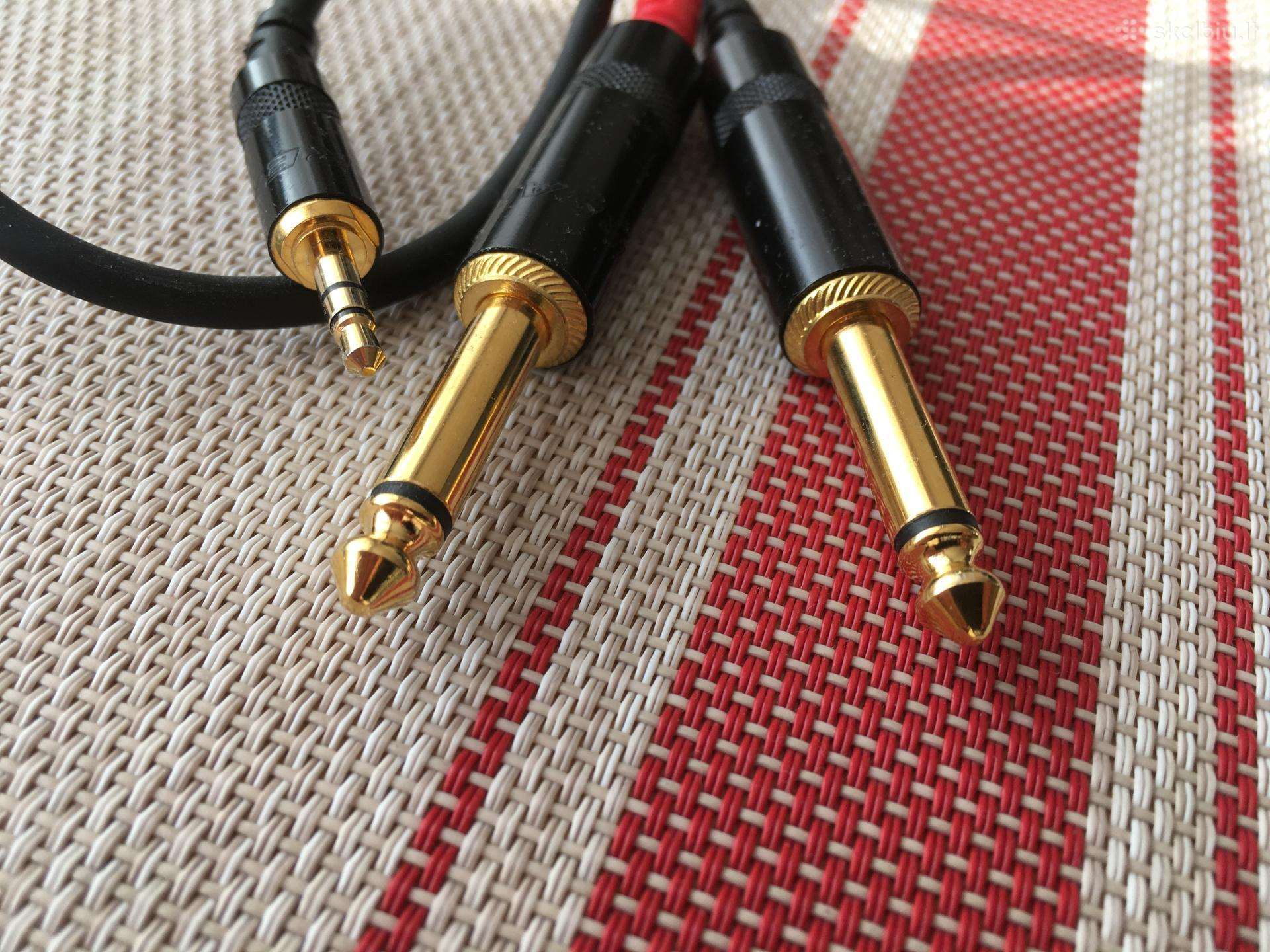 Audio laidas. Y-adapter Cfy 0,9 Wpp