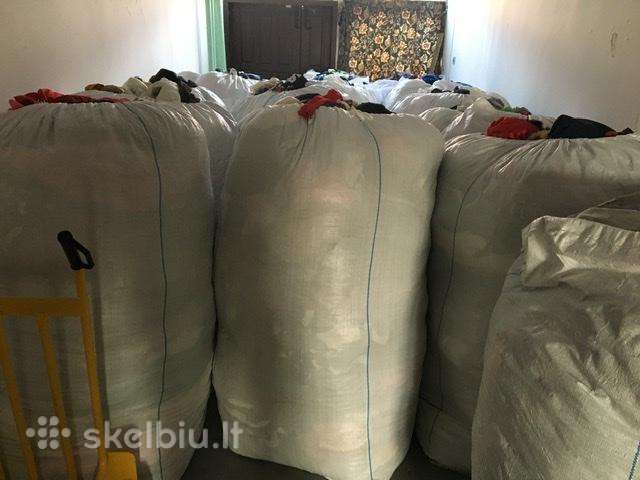 Dėvėti drabužiai/rūbai urmu pramonei 150 kg 10€