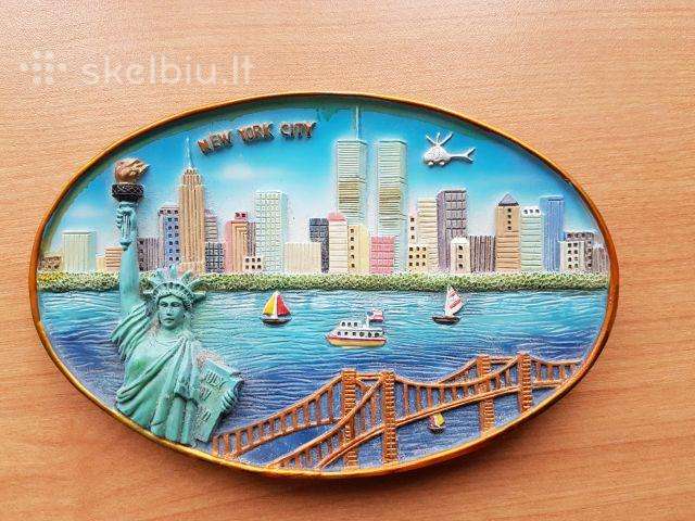 New York suvenyras su 2 dangoraižiais