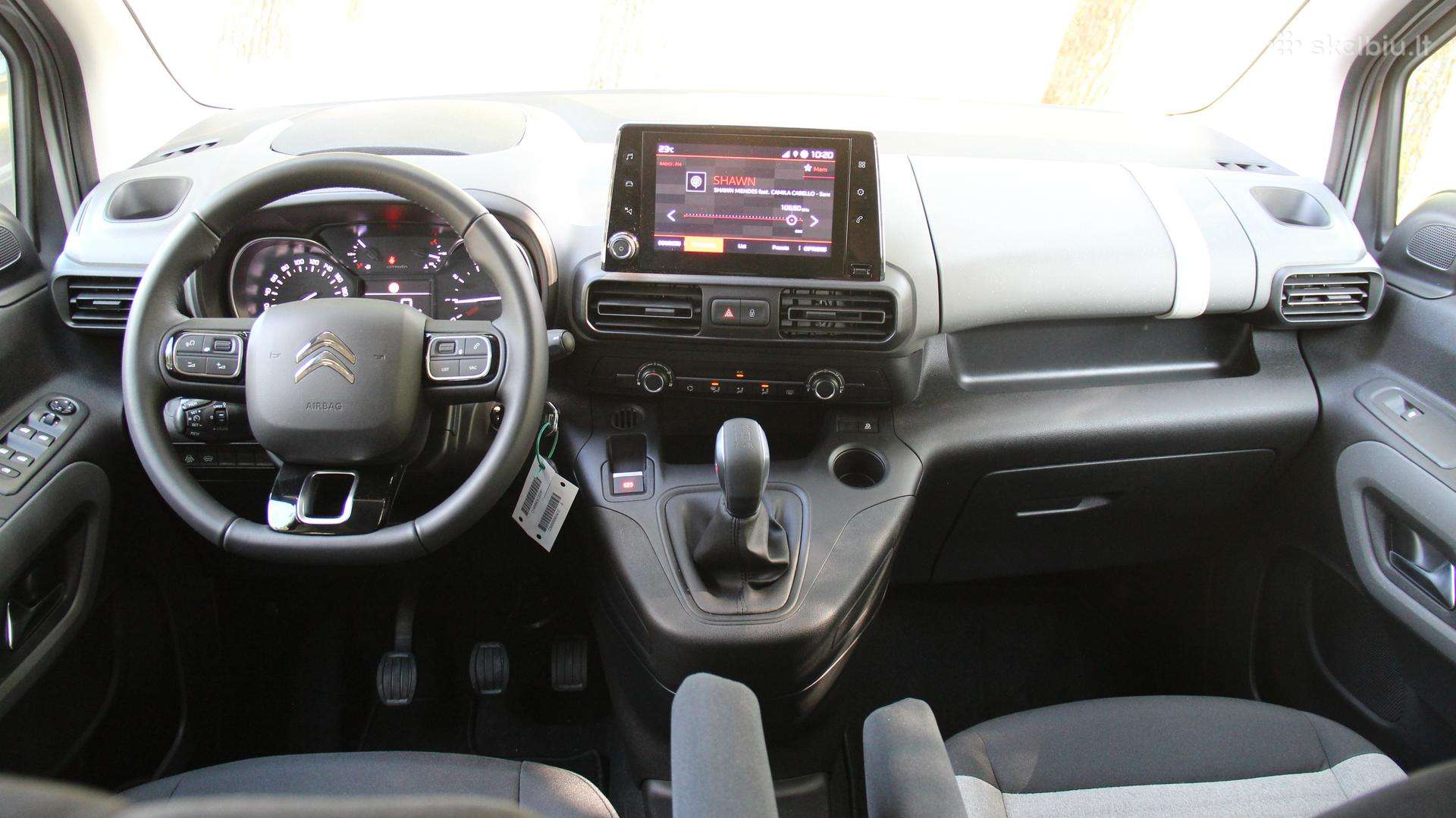 Dacia Jogger, Пассажирский микроавтобус