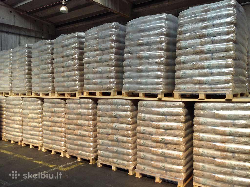 Granules nuo 370eur, Briketai nuo 350eur