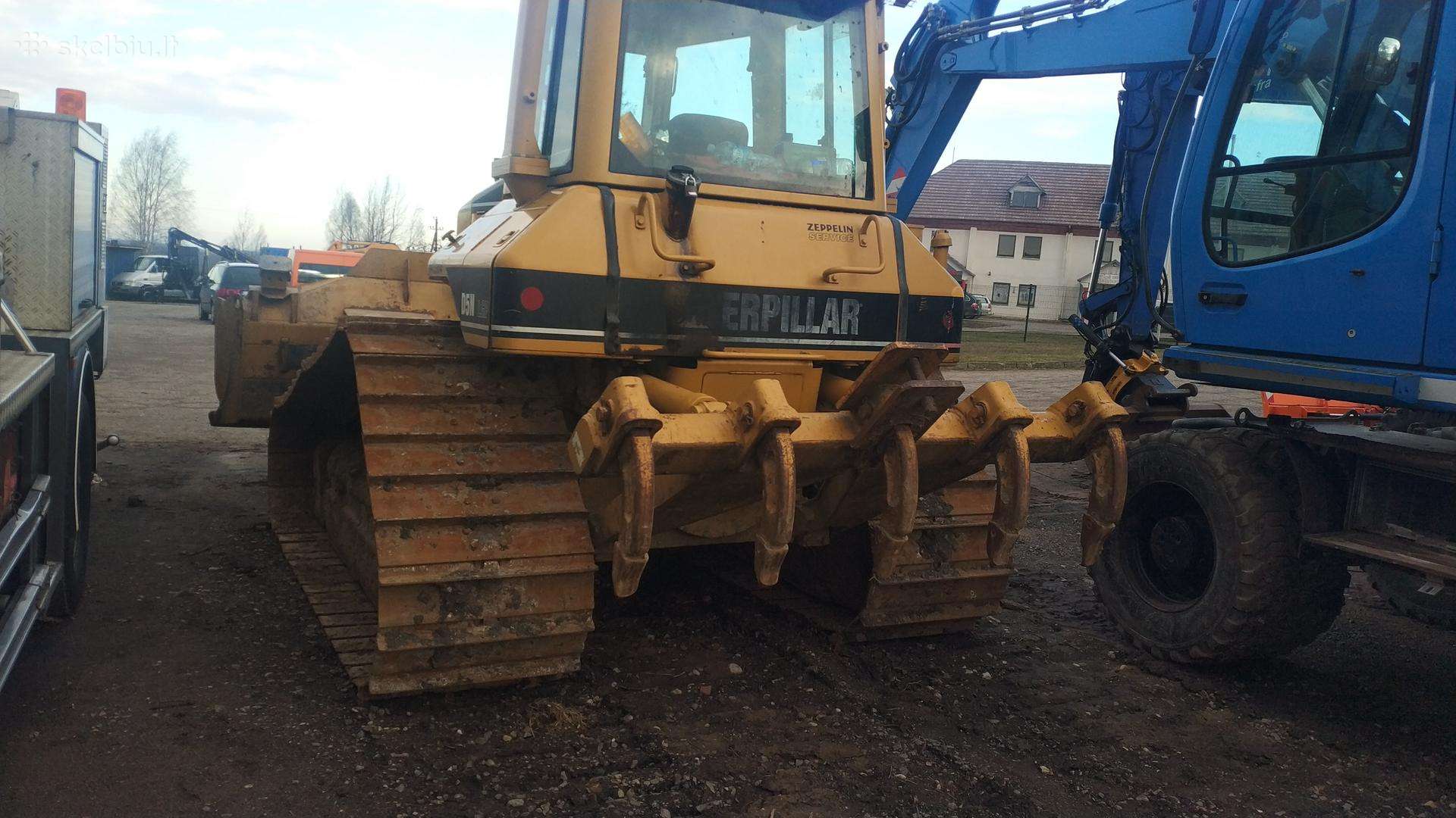 Caterpillar D5, statybos transporto nuoma