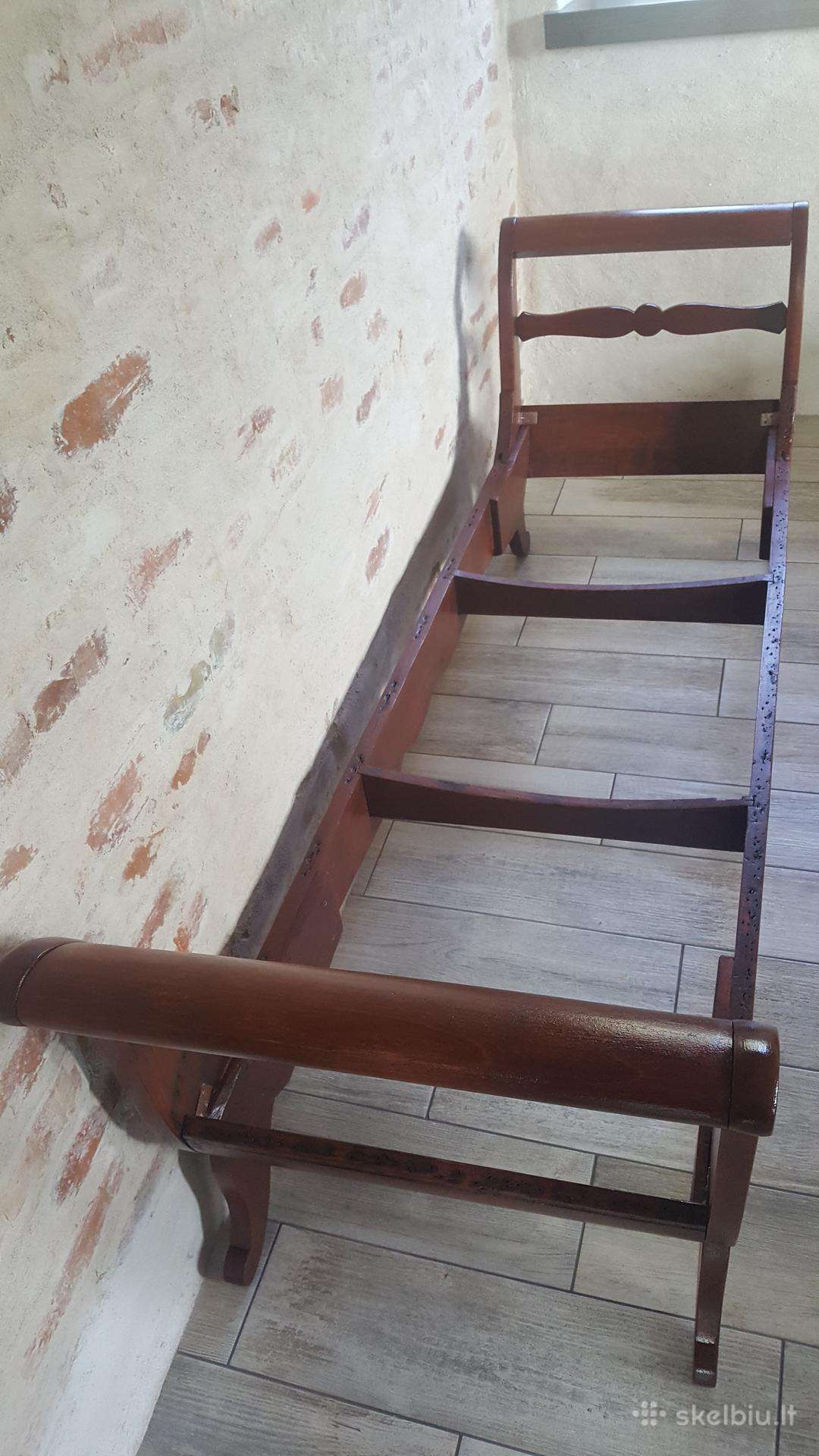 Minkštasuolio medinis rėmas-restauravimui