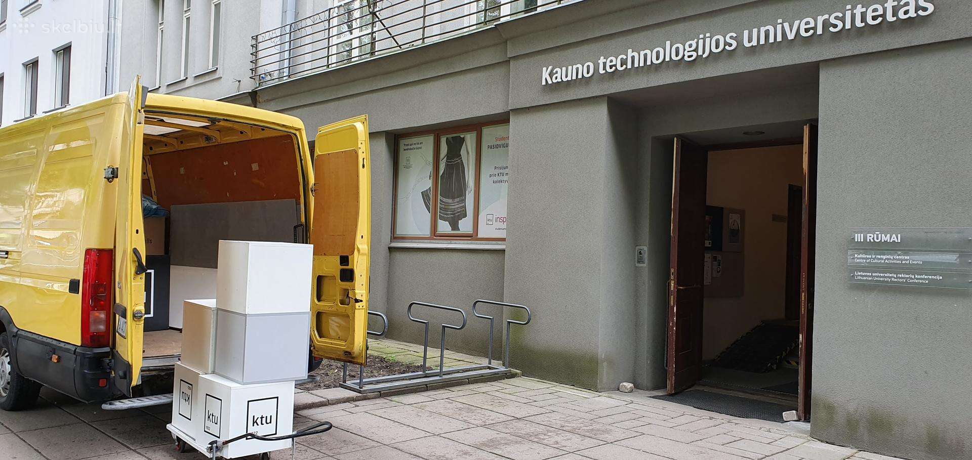 Pigiausias krovinių pervežimasperkraustymas
