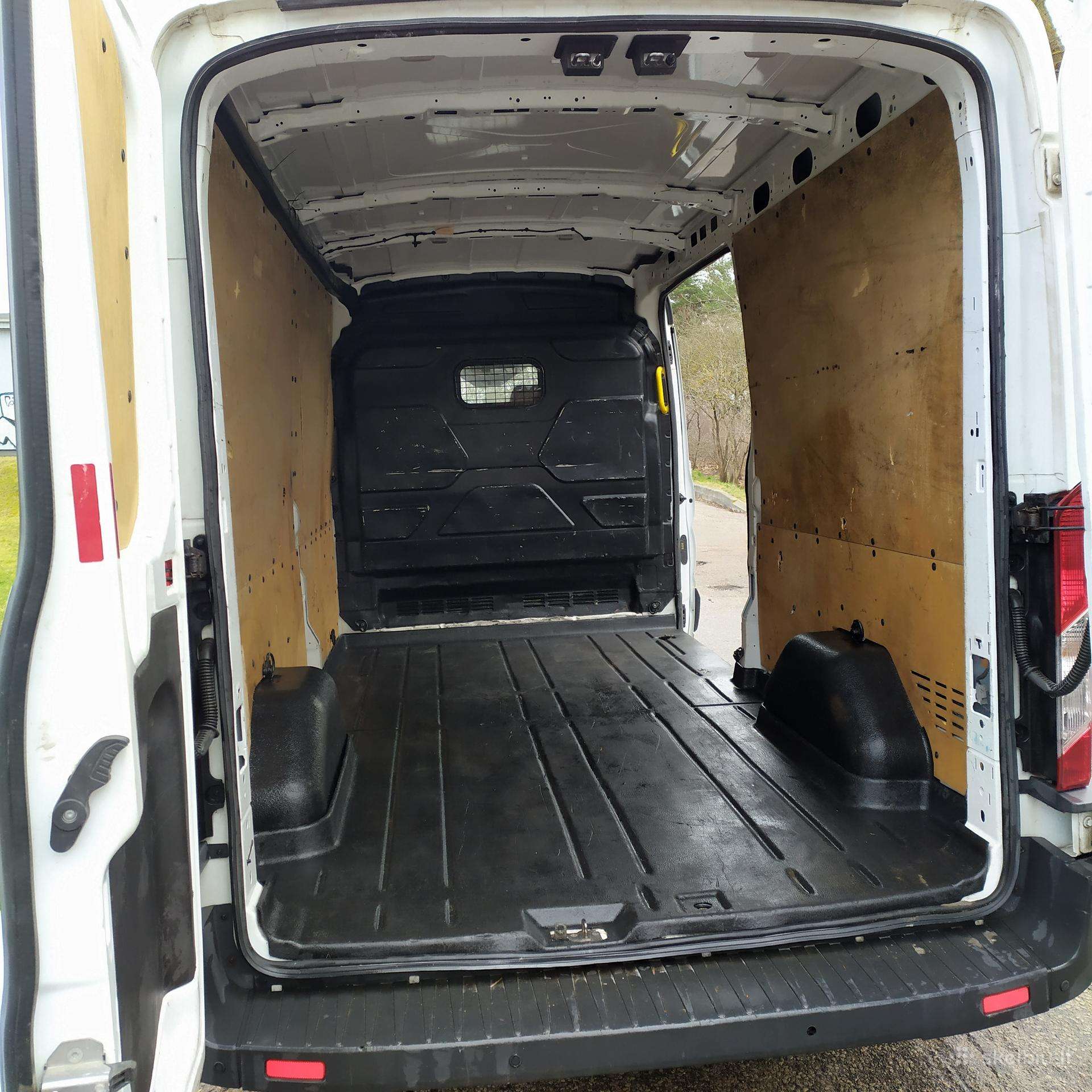Ford Transit, грузовые микроавтобусы