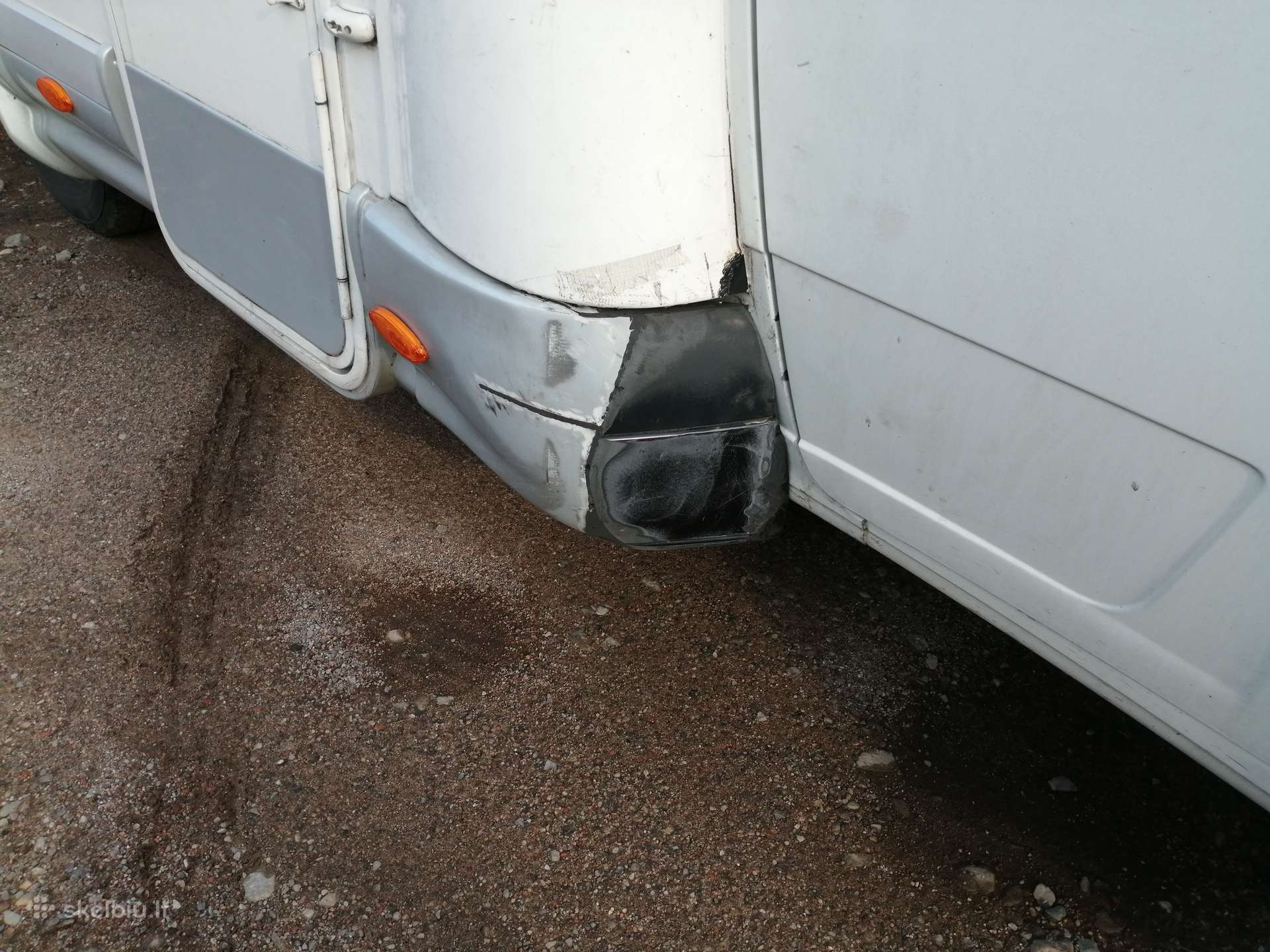 Visų automobilių plastmasių remontas.