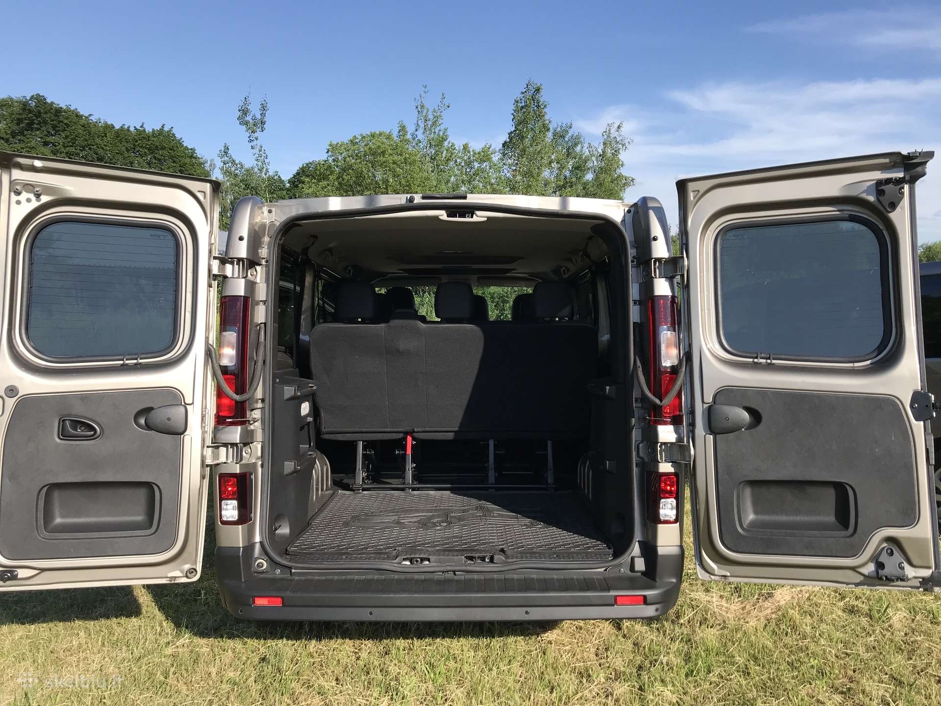 Renault Trafic, пассажирский микроавтобус