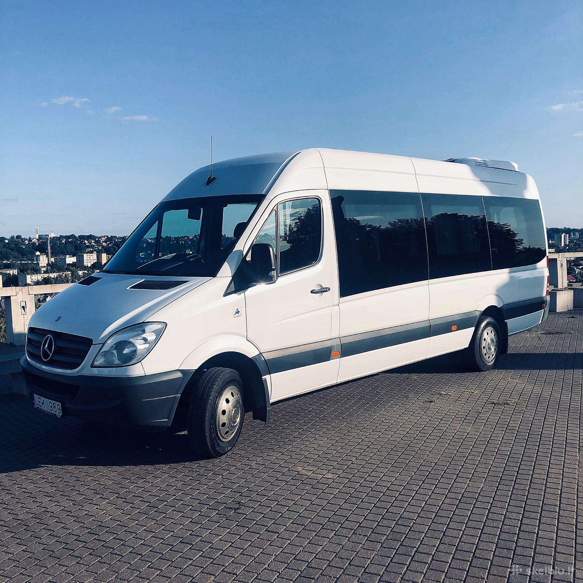 Mercedes-Benz Sprinter, passenger minibus