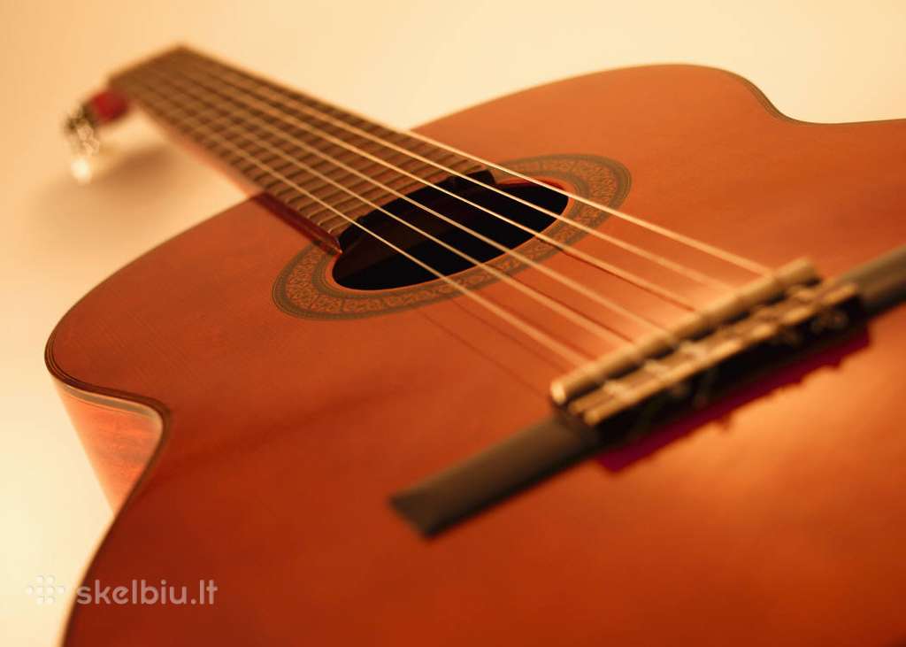 Gitara, pianinas, smuikas. Pamokos visiems