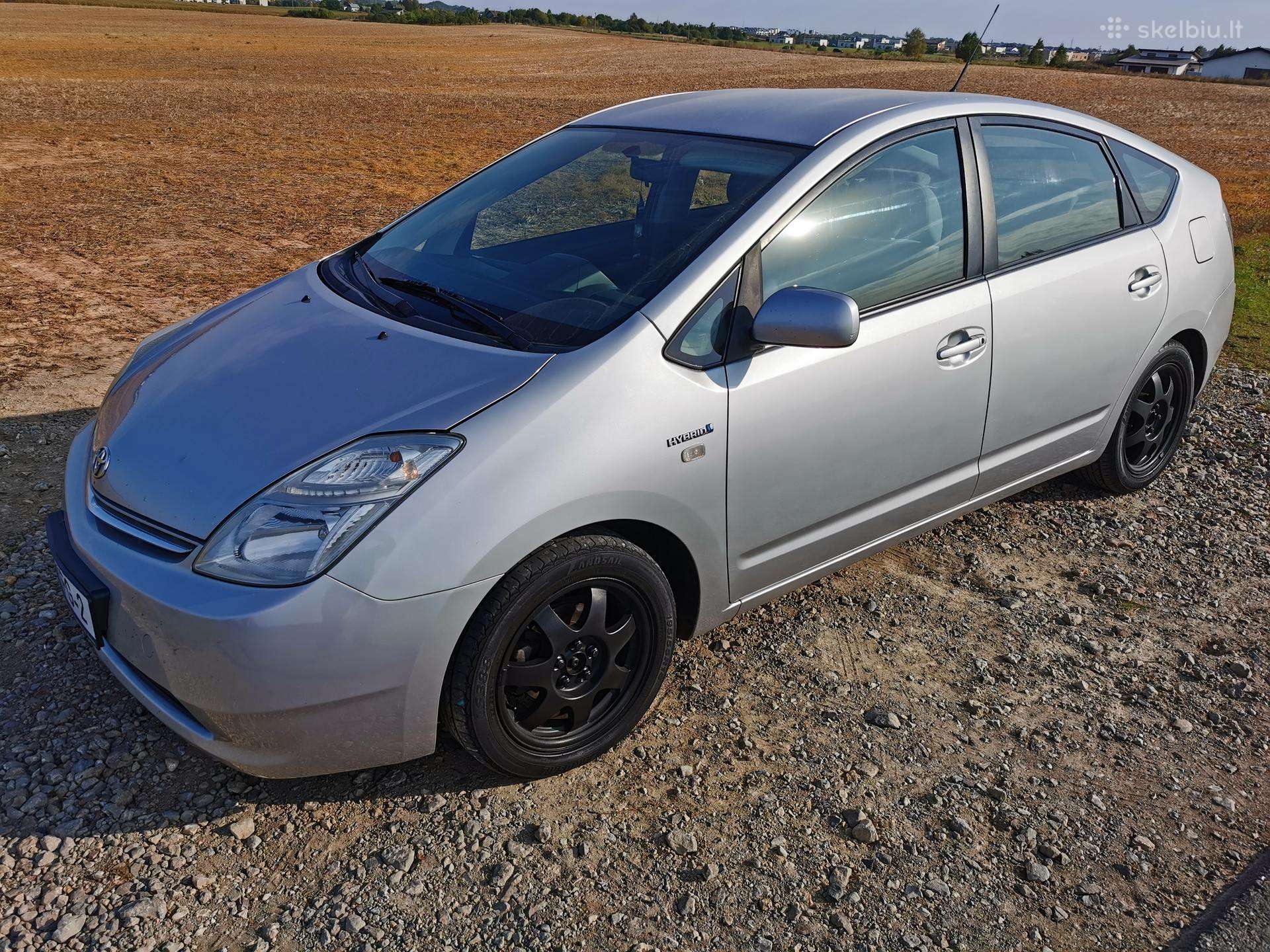 Toyota Prius, Хэтчбек