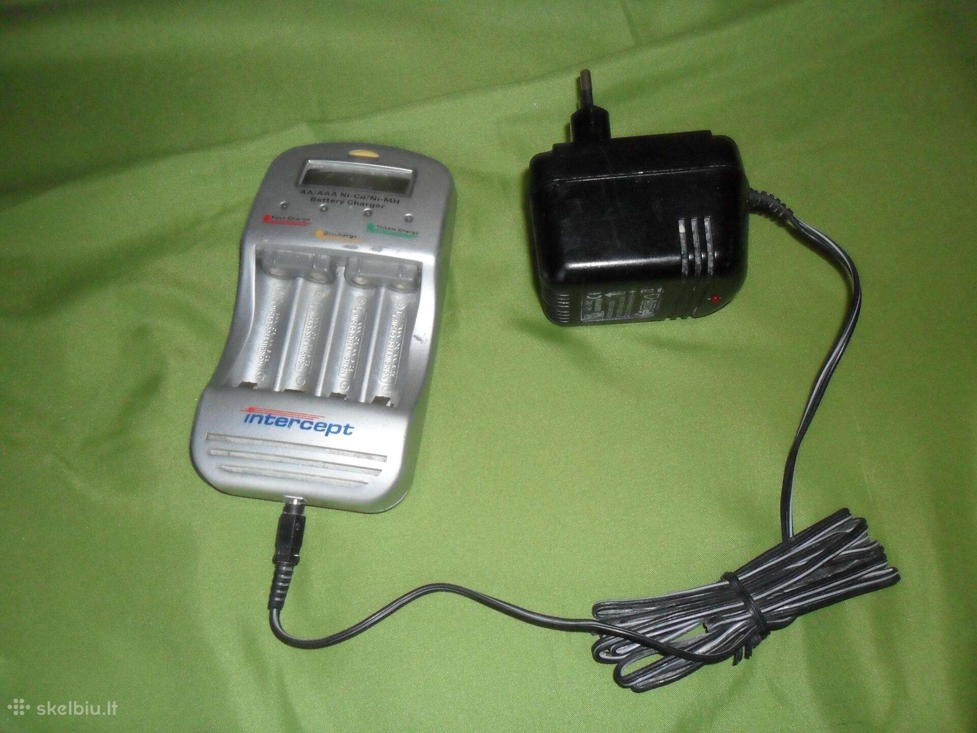 Parduodu akumuliatoriu krovikli. Kaina: 25eur