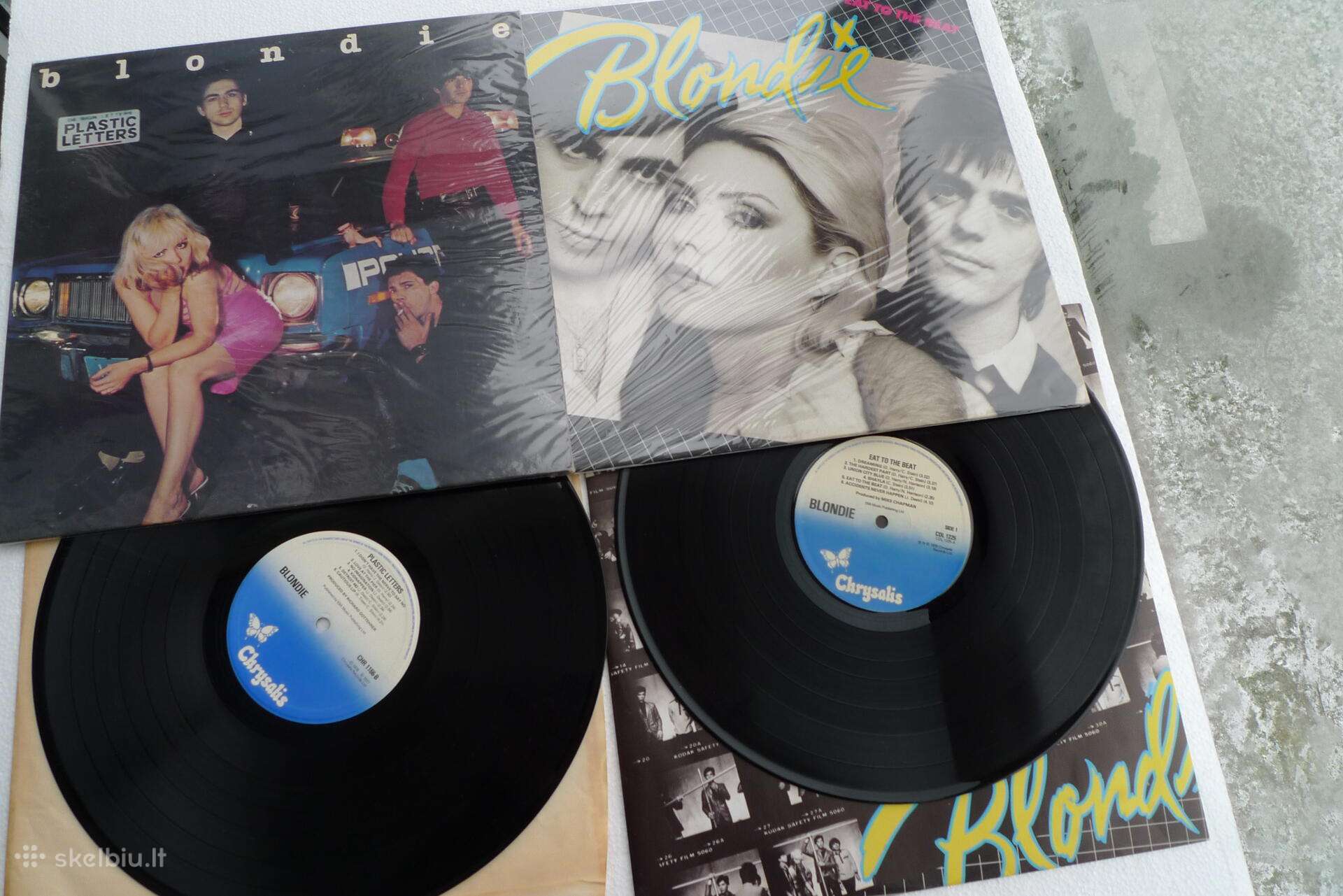 Viniline plokstele Blondie puikios bukles