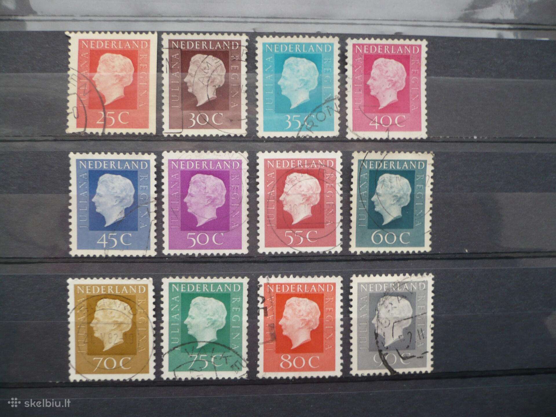1972 - 1976 karalienė Juliana - naujos vertybės