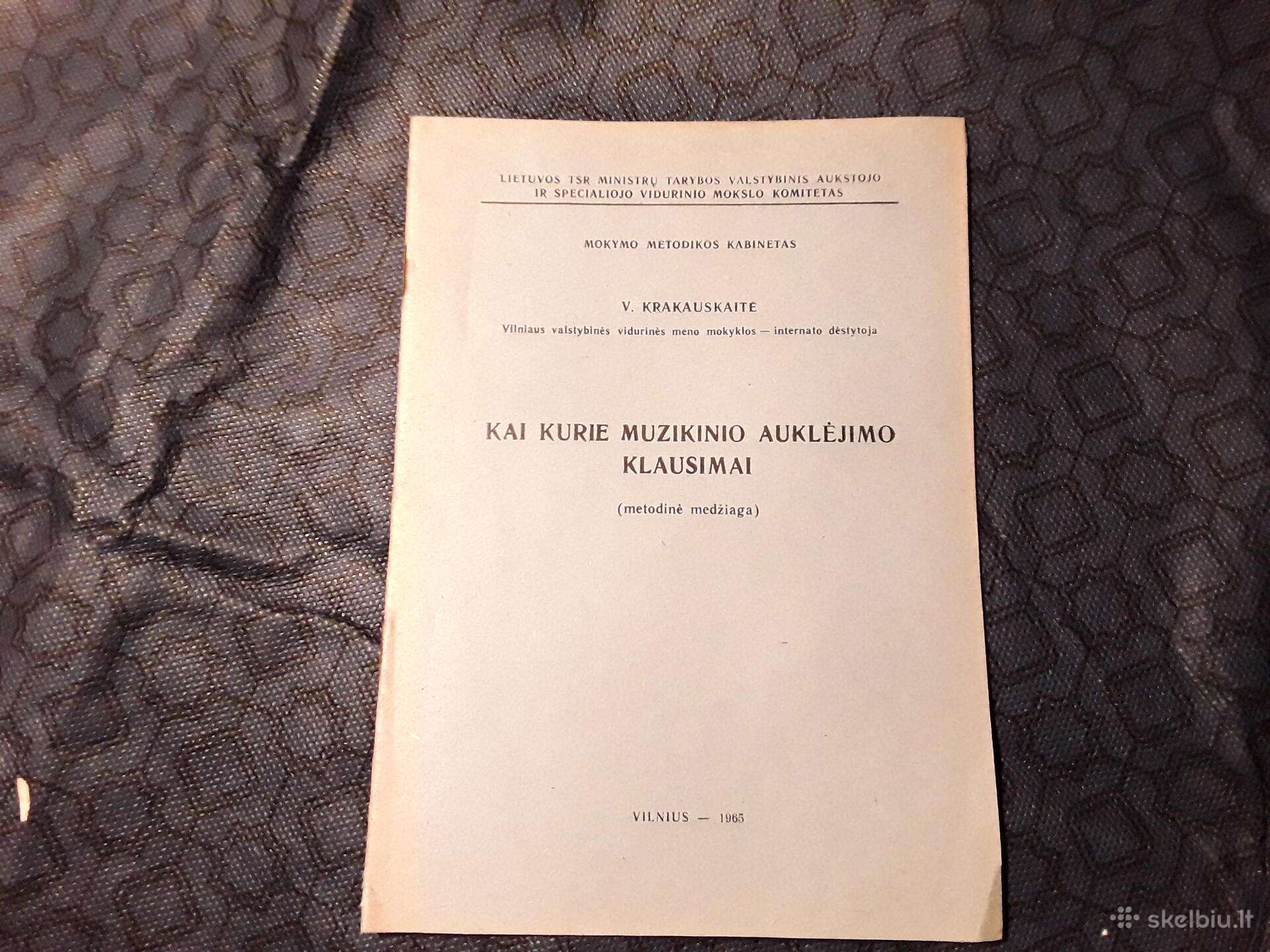 Kai kurie muzikinio auklėjimo klausimai.