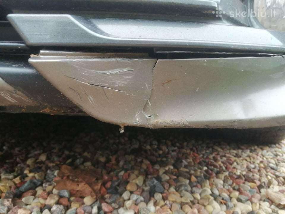 Visų automobilių plastmasių remontas.