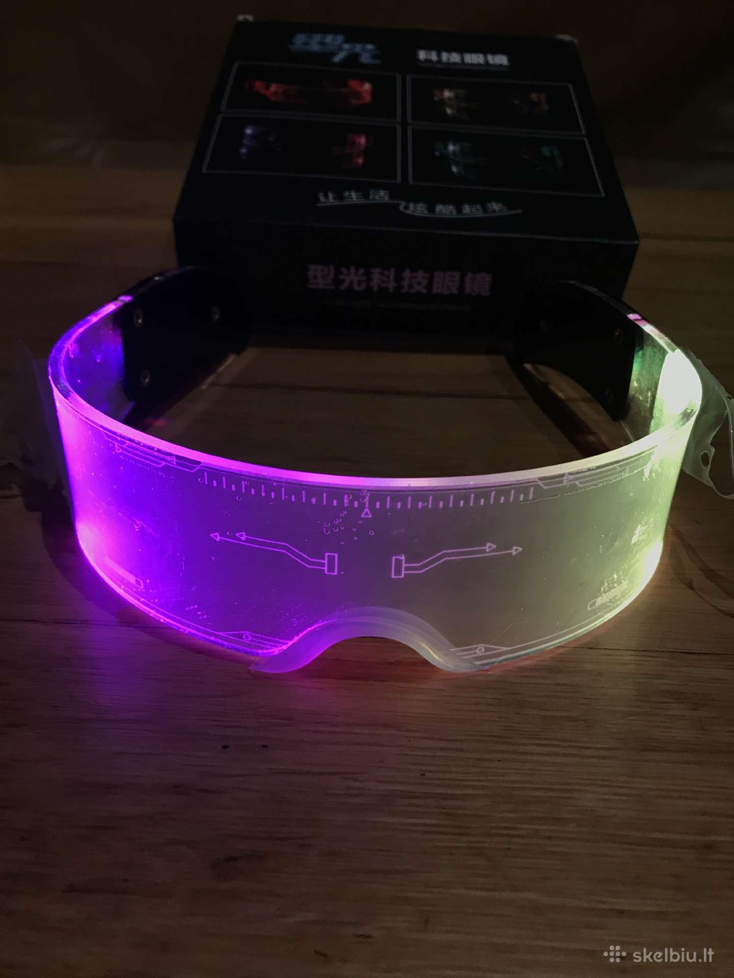 glasses led