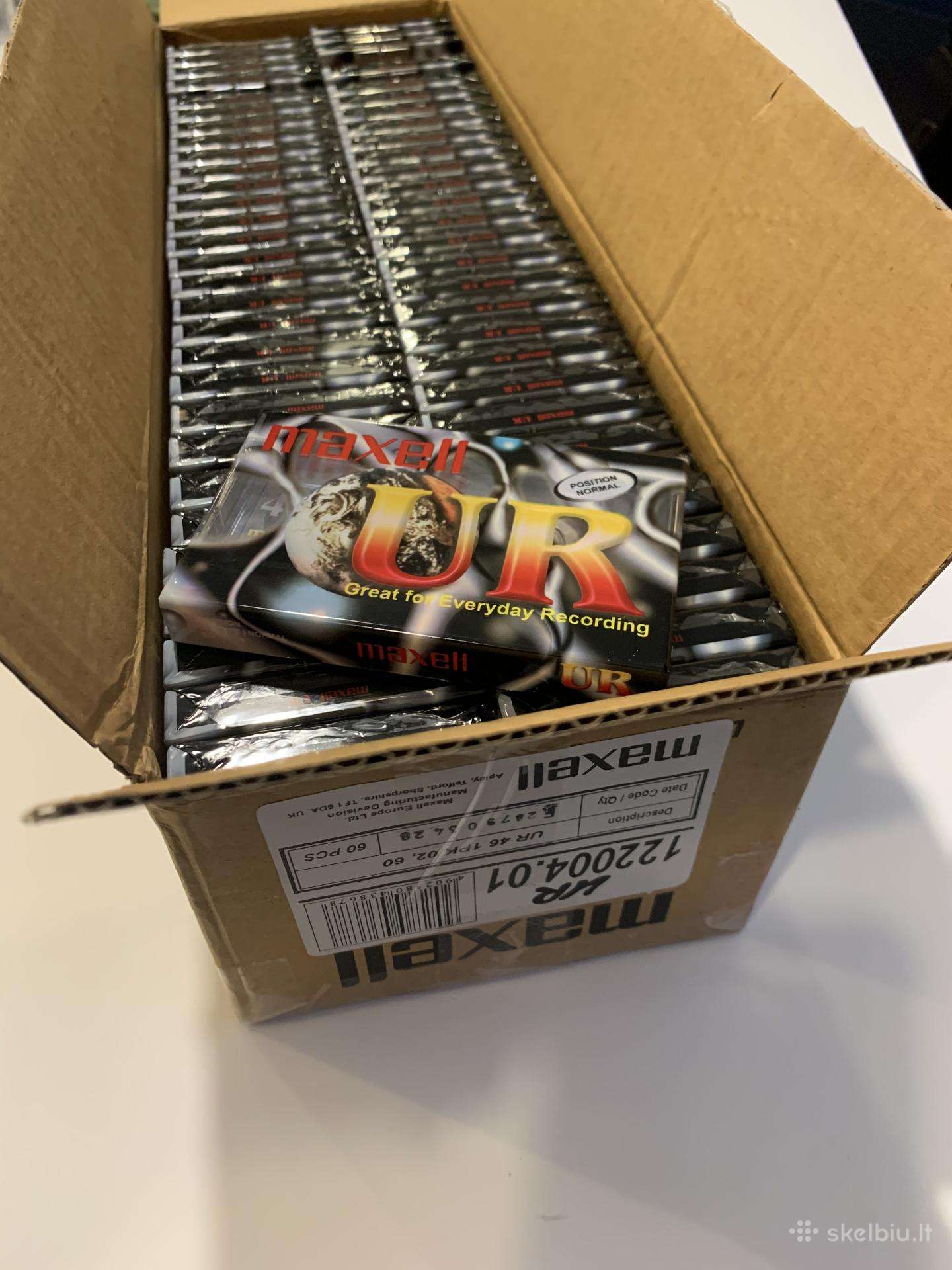 Naujos audio kasetės Maxell Ur 46