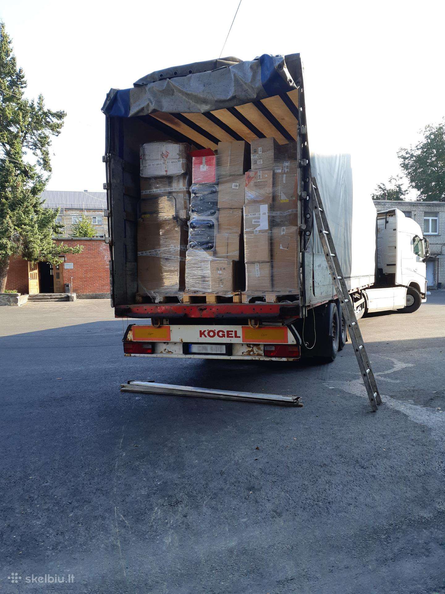 Buitinės technikos paletės urmu
