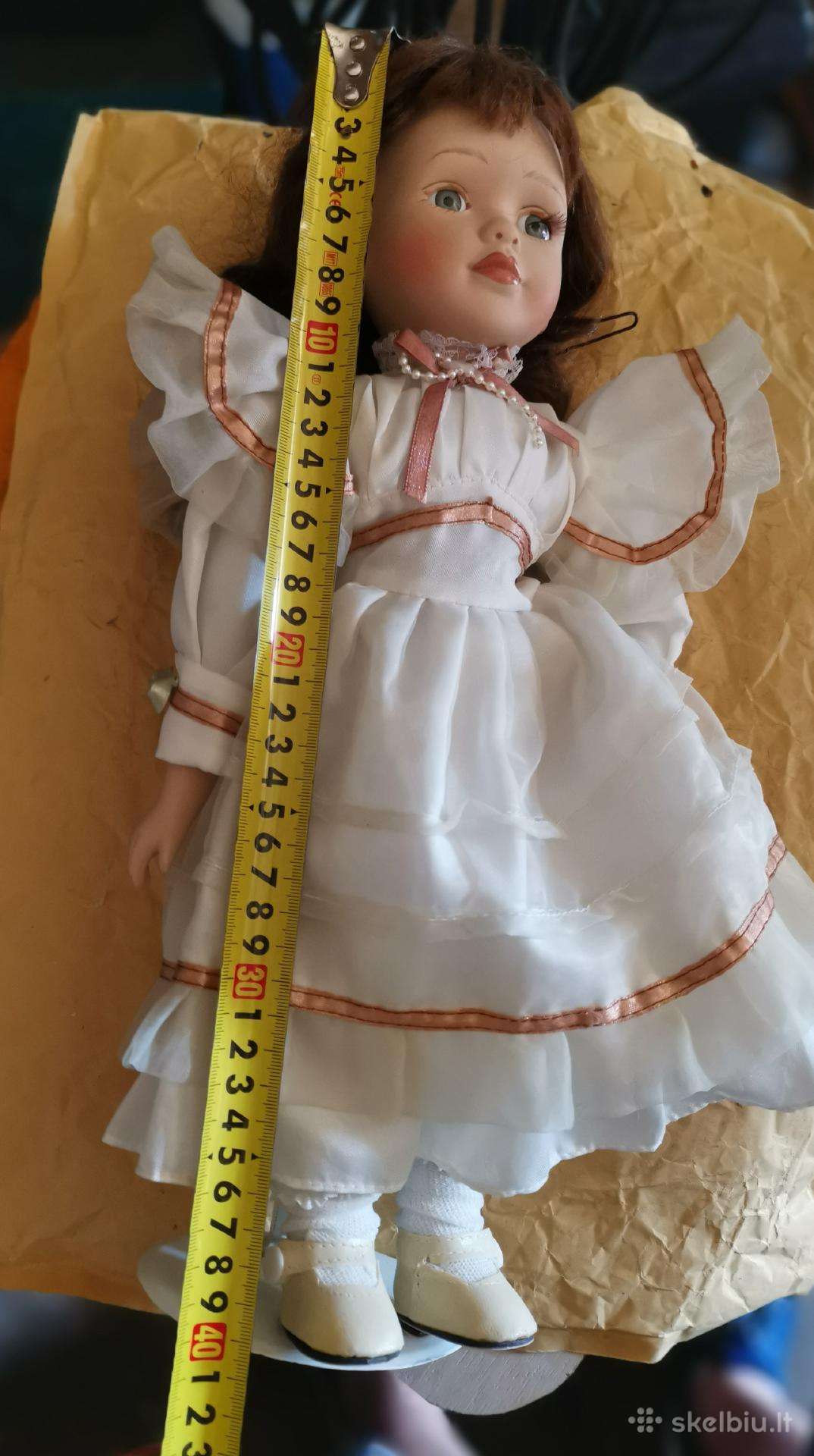 Stiklinė ar porcelianinė lėlė apie 60metu