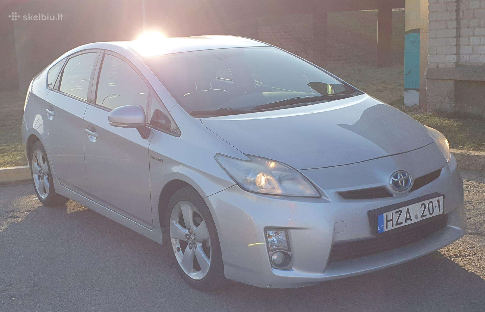 Toyota Prius, hatchback