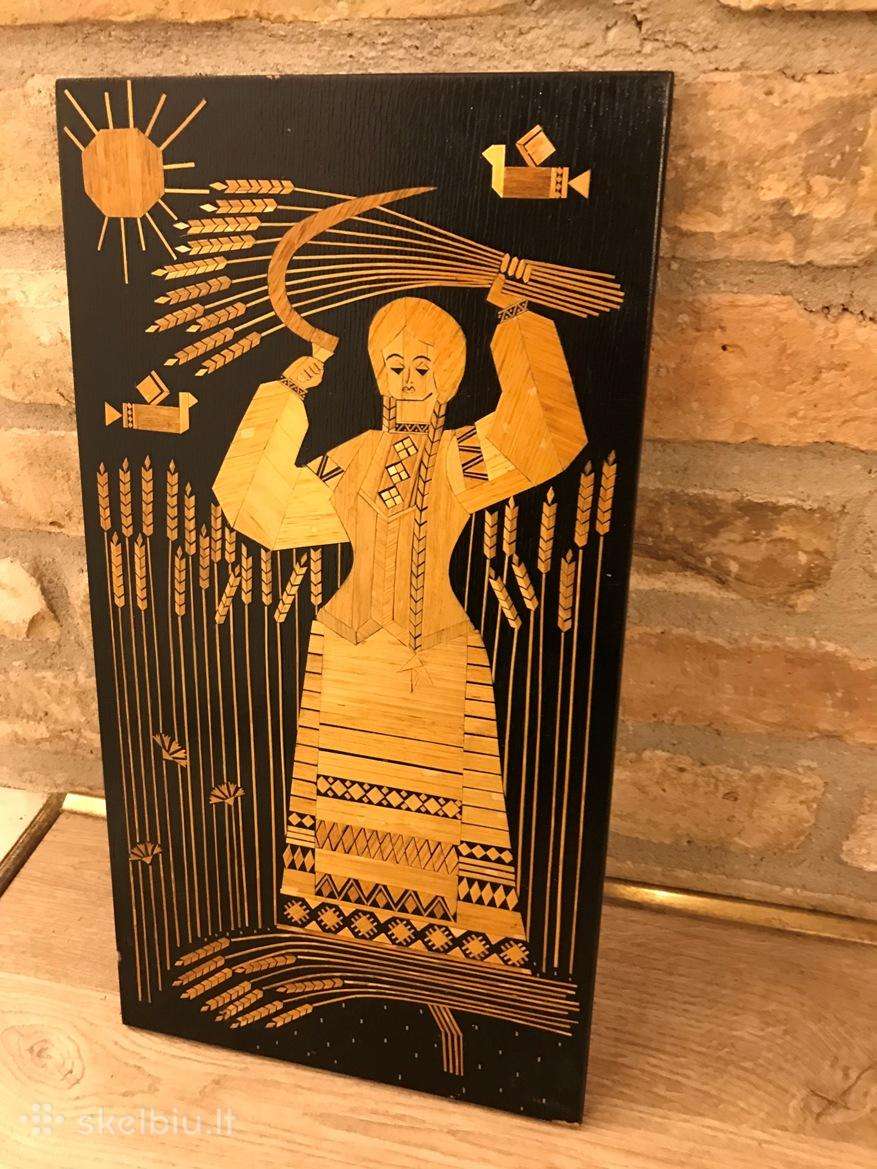 Rankų darbo paveikslas "Mergina su pjautuvu"