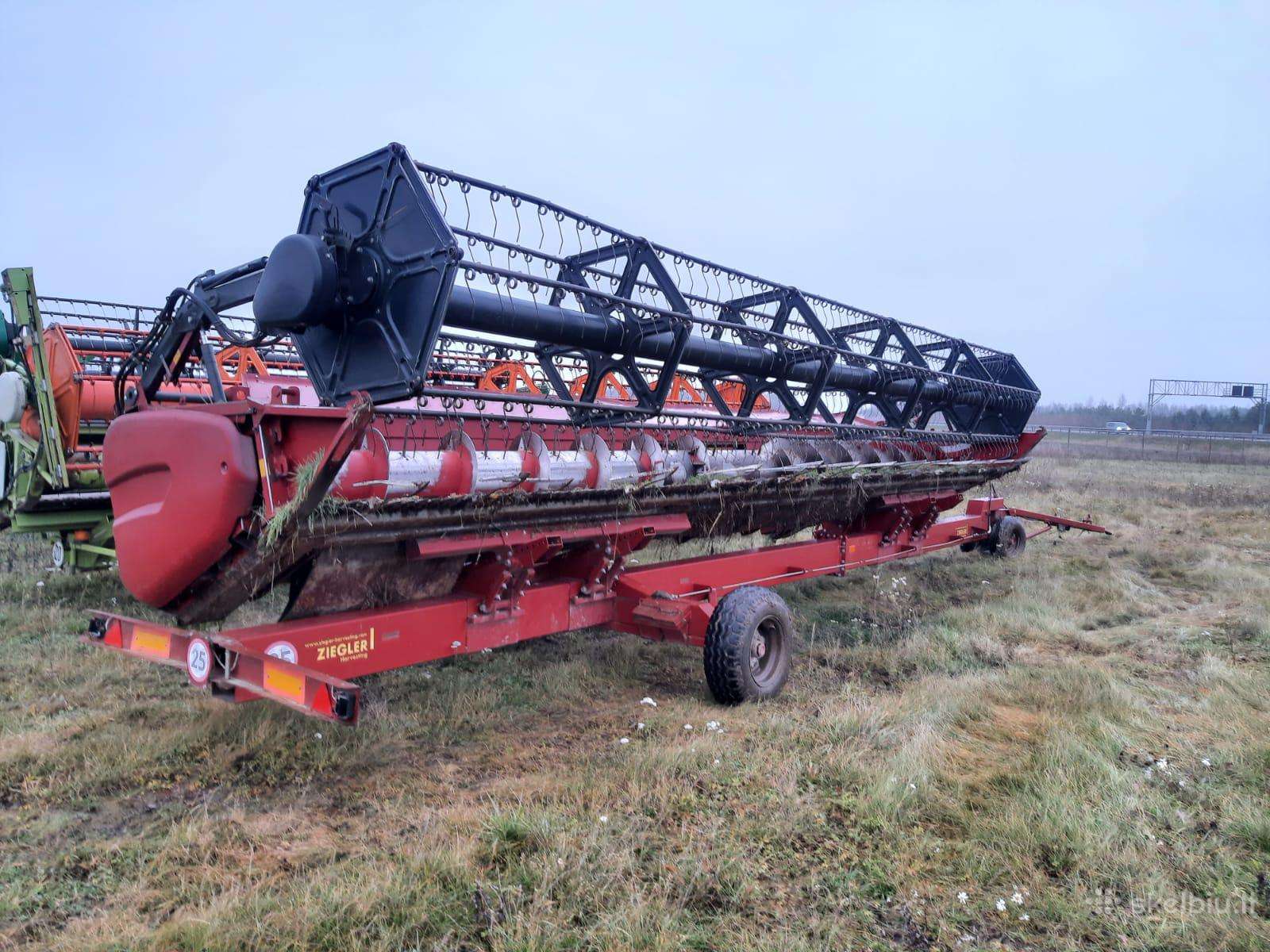 Case-IH 9230, combine harvesters