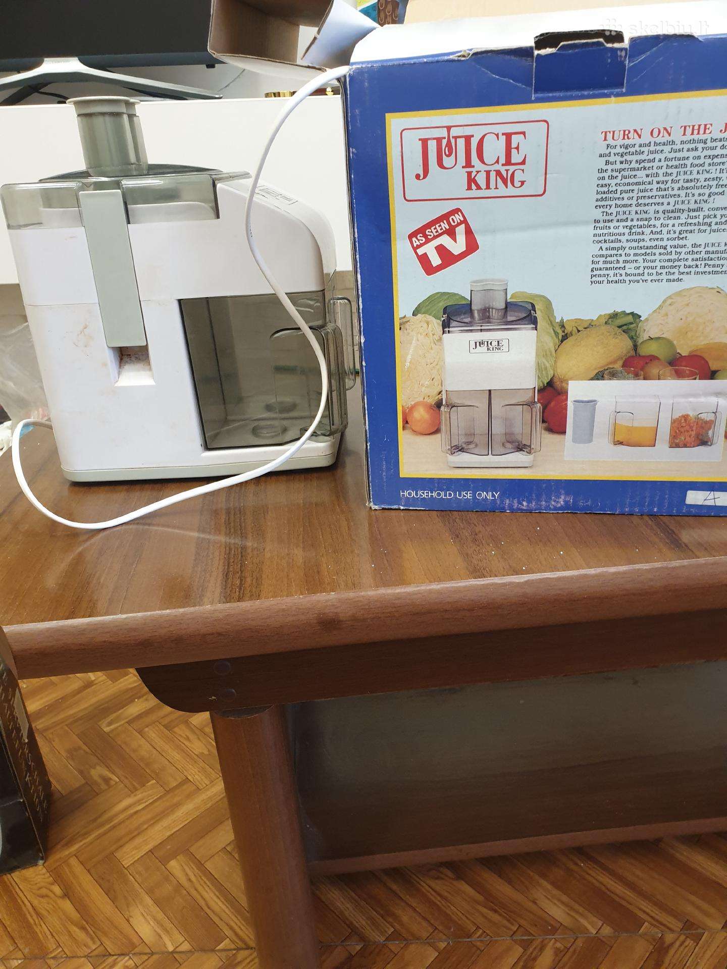 Parduodama mažai naudota sulčiaspaudė