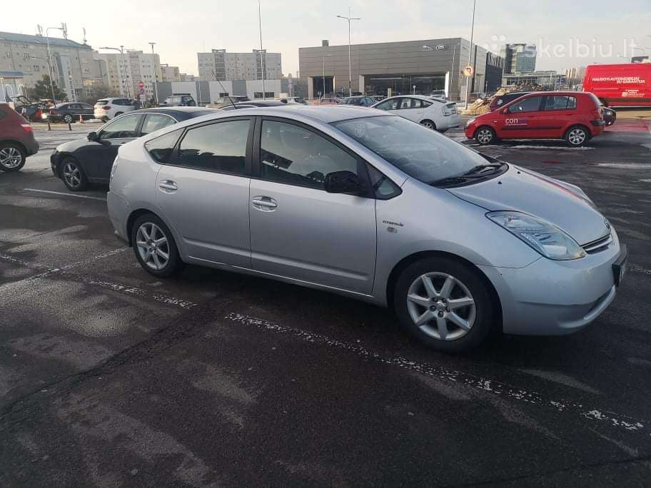 Toyota Prius, hatchback
