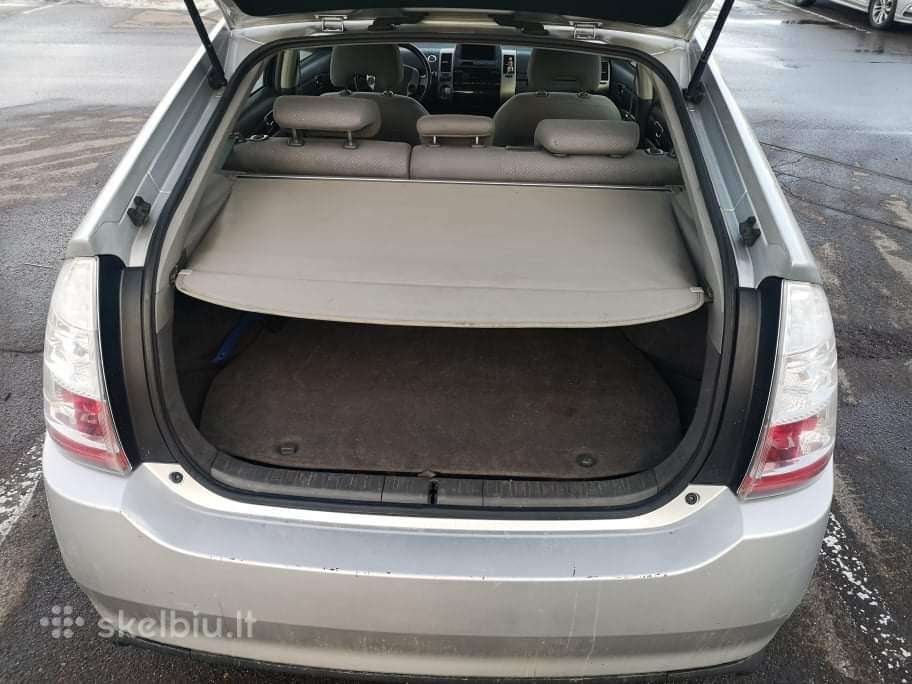 Toyota Prius, hatchback