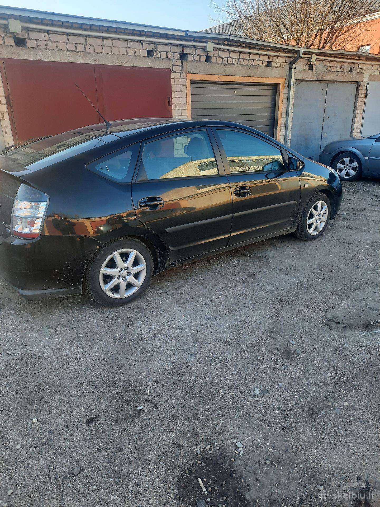 Toyota Prius, hatchback