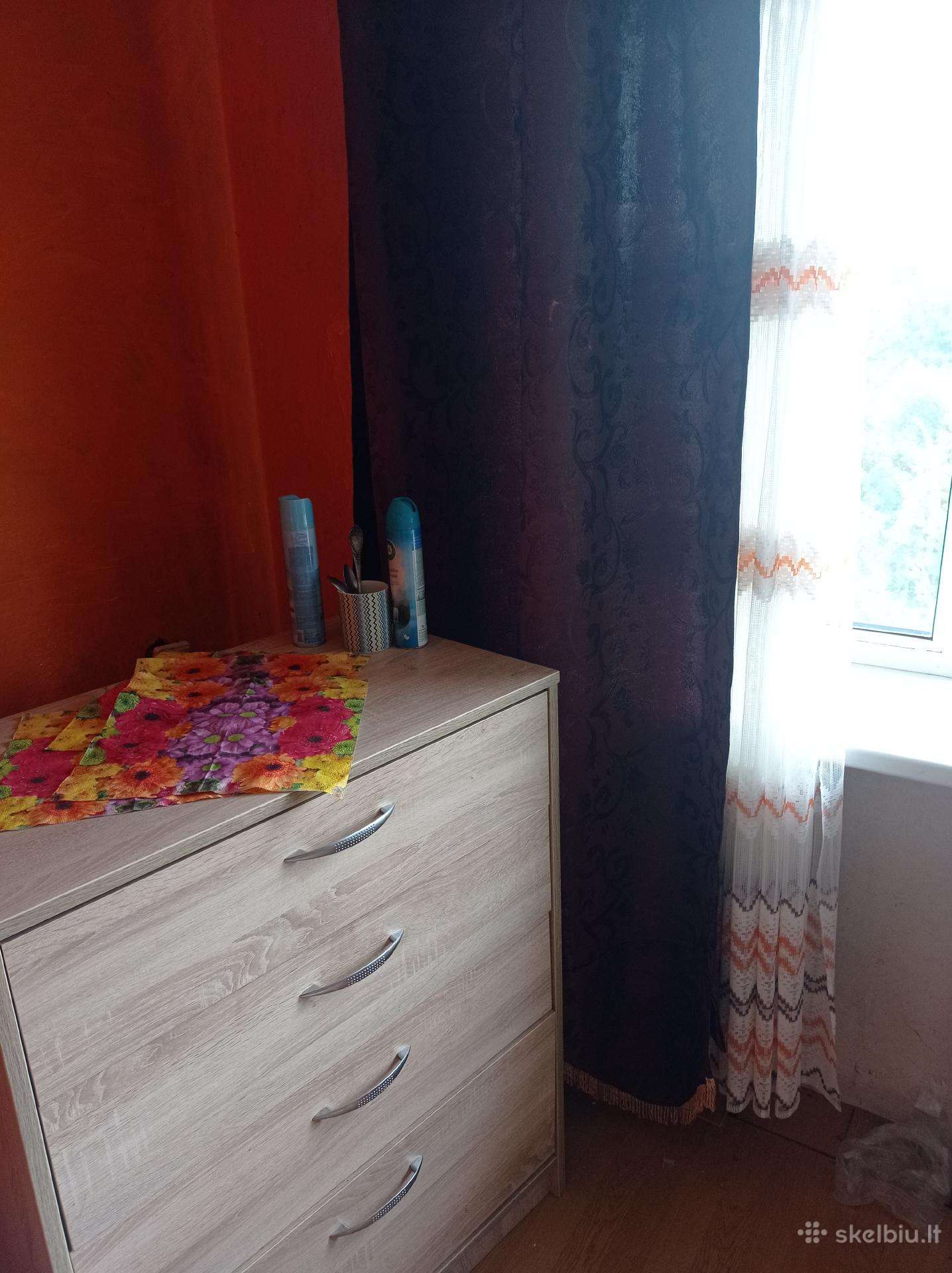 Isnuomoju vieno kambario buta