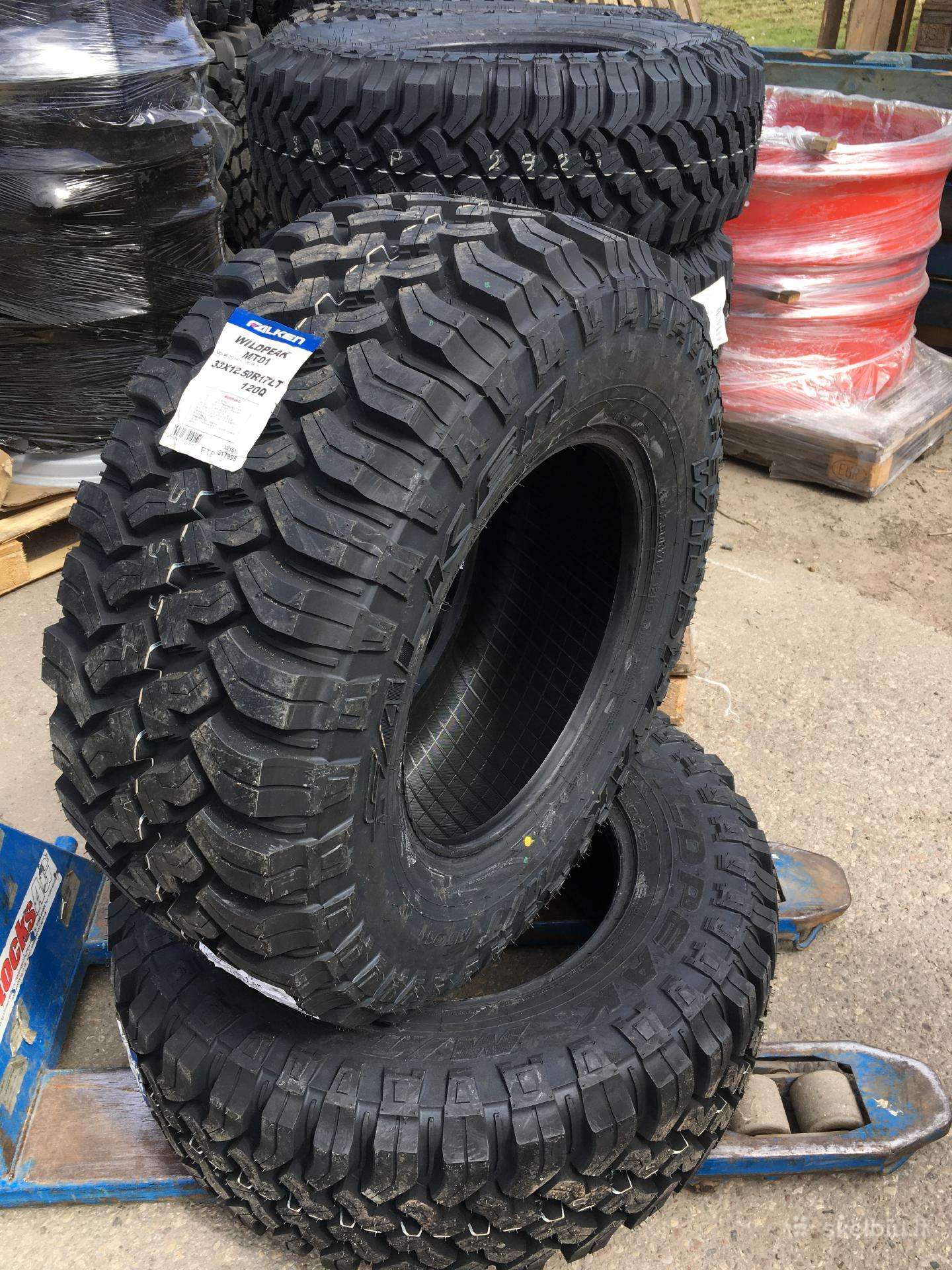 Falken, всесезонные 33/12,5 R17