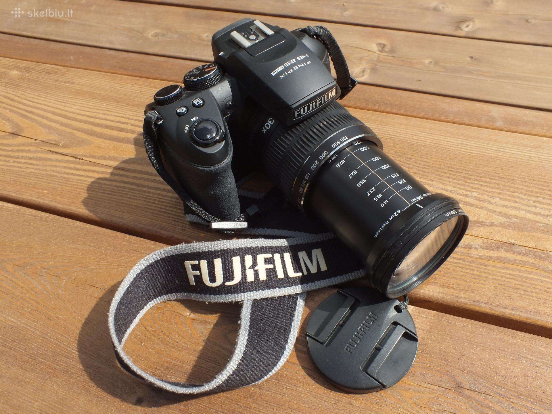 fujifilm finepix hs 25 exr price