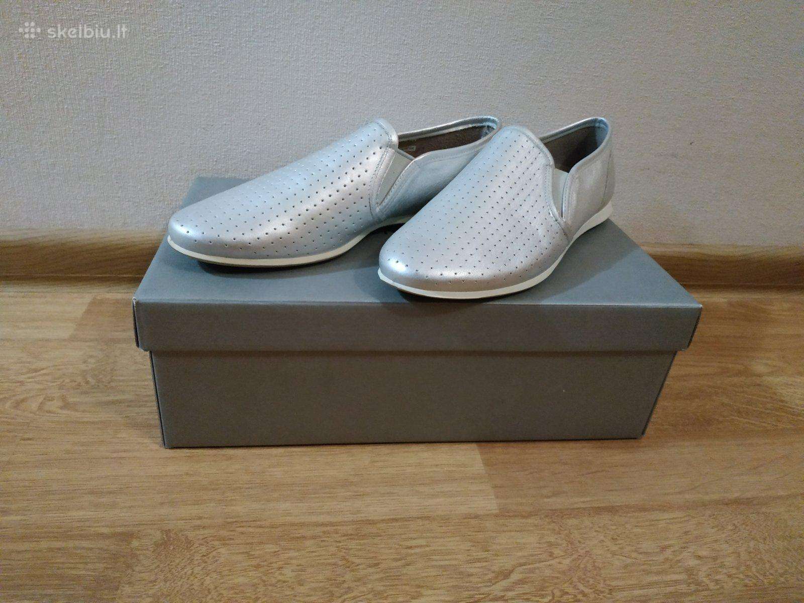 Odiniai bateliai 39