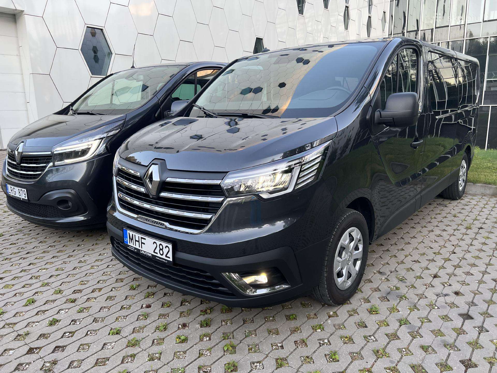 Renault Trafic, passenger minibus