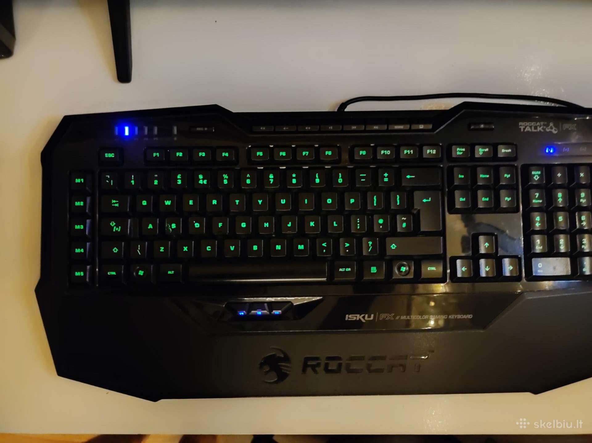 roccat isku fx keyboard